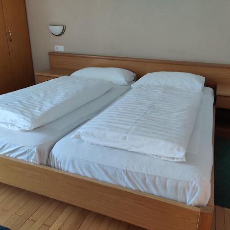 Garni Maria Hotell Vahrn Exteriör bild