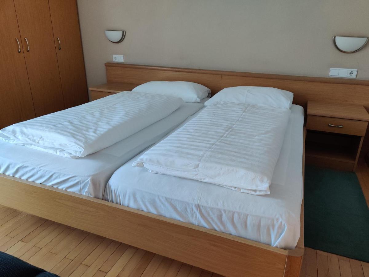 Garni Maria Hotell Vahrn Exteriör bild