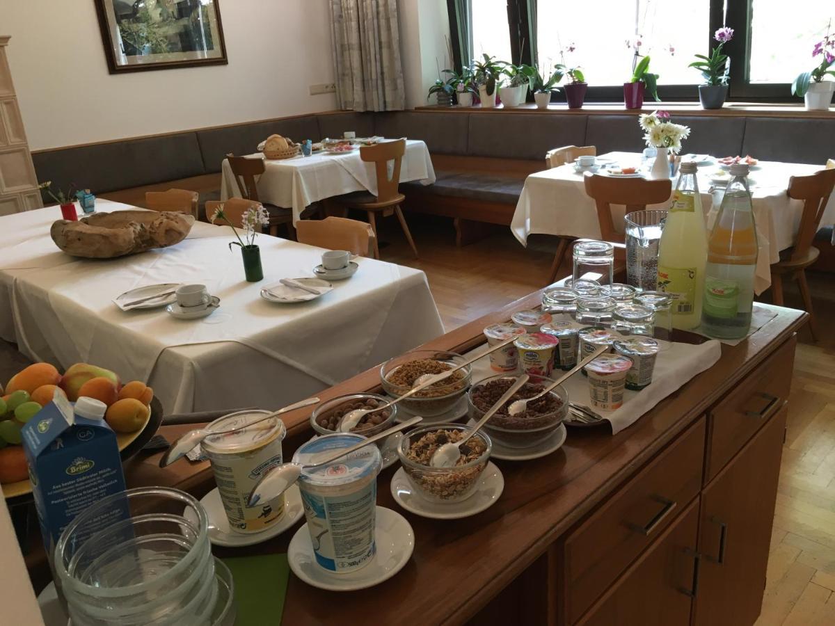 Garni Maria Hotell Vahrn Exteriör bild
